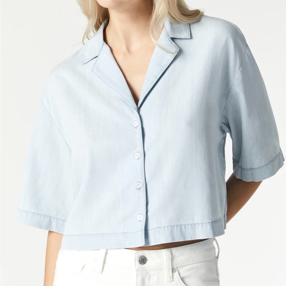Mavi Berry Cropped Button Up Top - Picture 3 of 10